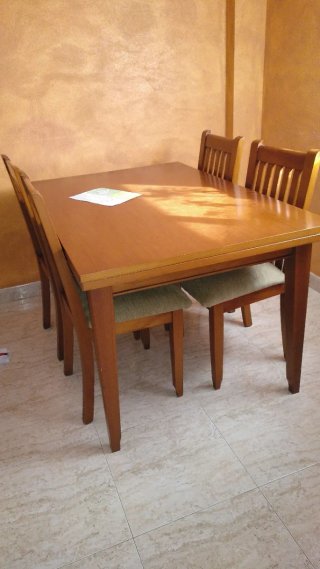 6 sillas de comedor de madera 15€ cada una