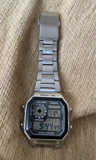 Reloj Casio AE-1200WHD World Time