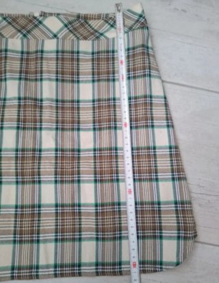 Dos Faldas Cortas Beige y Negra Talla XS