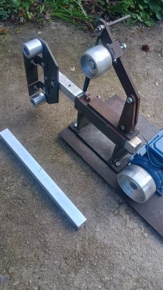 Proyecto de lijadora de banda 2x72.