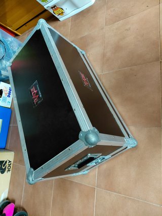 Cabezal Peavey 6505+ con Flight Case