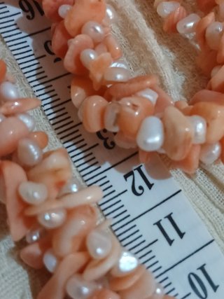 Collar de coral y perlas