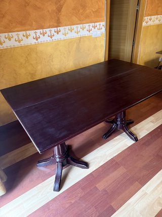 Mesa de comedor abatible de madera