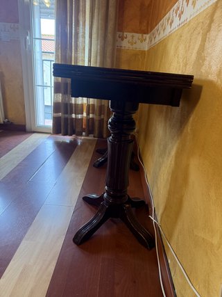 Mesa de comedor abatible de madera