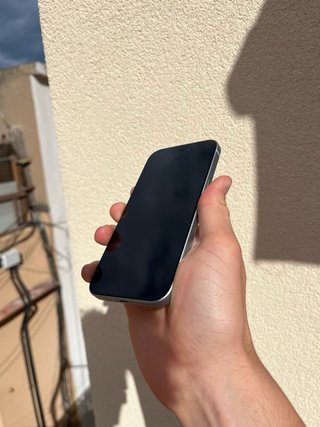 iPhone 15 256GB