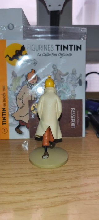 Figura Tintín+libro explicativo+pasaporte