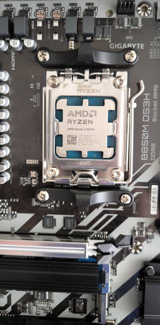 Combo Ryzen 5 + Placa Base AM5