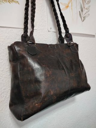 Bolso de piel negro