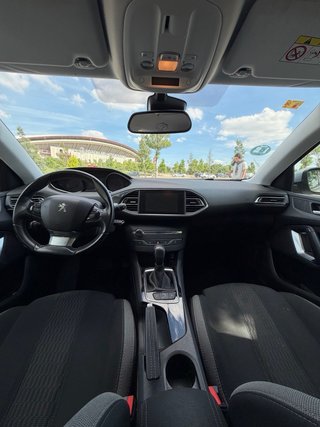 Peugeot 308 SW 2015 Hatchback 130cv