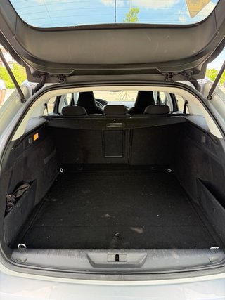 Peugeot 308 SW 2015 Hatchback 130cv