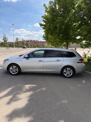 Peugeot 308 SW 2015 Hatchback 130cv