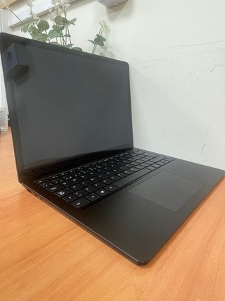 Microsoft Surface Laptop 4 -117448-