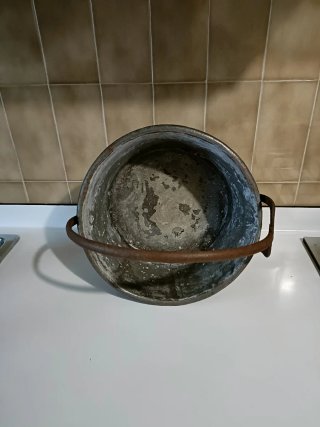 Pentola da cucina in rame