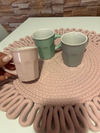 Juego de 3 tazas de cerámica