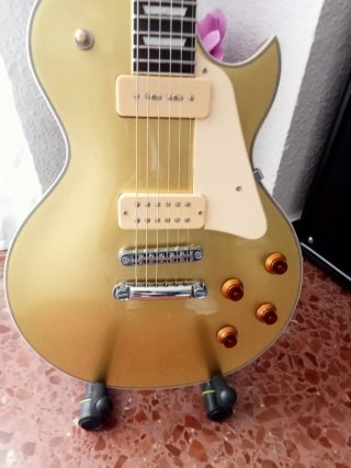 Guitarra Eléctrica L7V GT Dorada