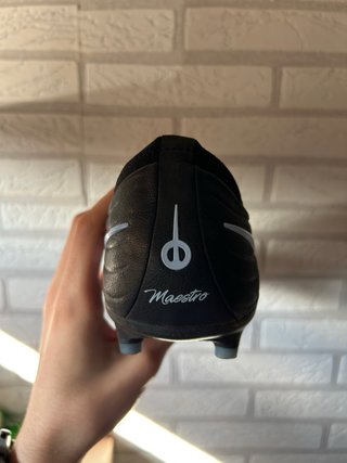 Botas de fútbol Nike Tiempo Maestro Elite