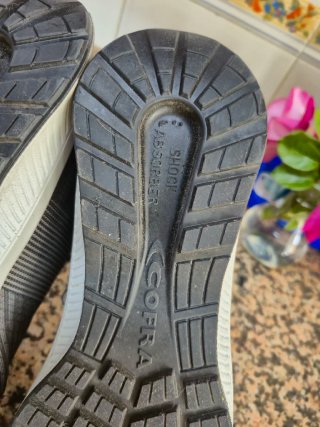 Zapatos de seguridad Cofra negros y multicolor