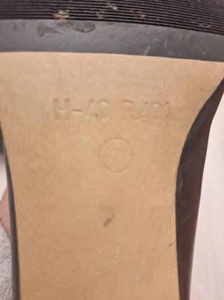 Botines Piensa Piel Negro con Pelo