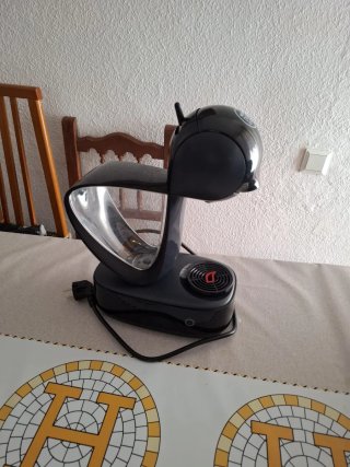 Cafetera Nescafé Dolce Gusto Negra