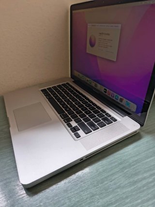 MacBook Pro 15 8GB RAM 500GB