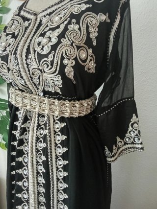 Tekchita Marroquí Negro y Plateado
