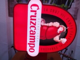 Letrero luminoso Cruzcampo