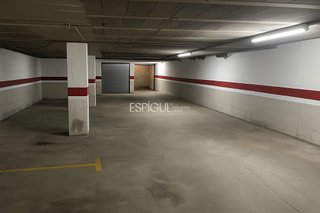 Garaje en venta en Santa Eugènia en Girona