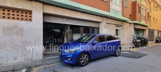 Local comercial en venta en Passeig Maragall - Zona Estació en Gavà