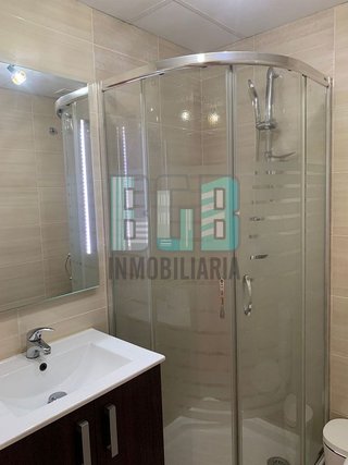 Piso en alquiler en Hospital - Parque sur en Albacete