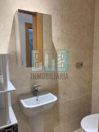 Piso en alquiler en Hospital - Parque sur en Albacete