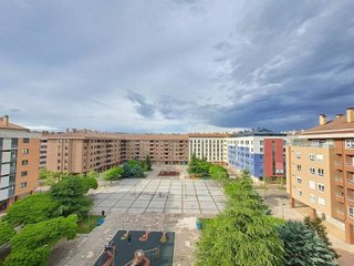 Piso en alquiler en Antigua Estación FFCC - San Agustín en Burgos