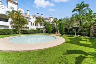 Piso en alquiler en Nagüeles Alto en Marbella