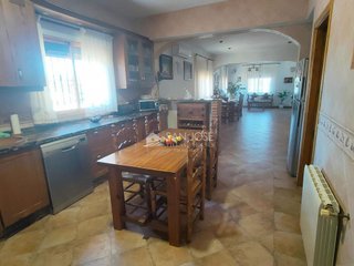 Chalet en venta en Novelda