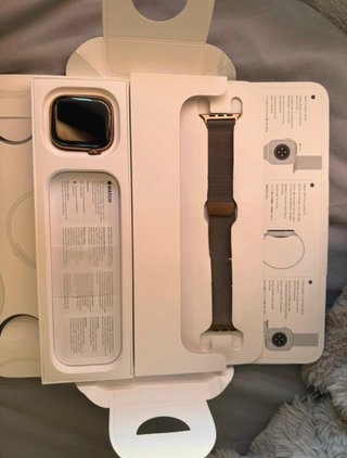 Apple Watch Series 10 Titanio Dorado 46mm