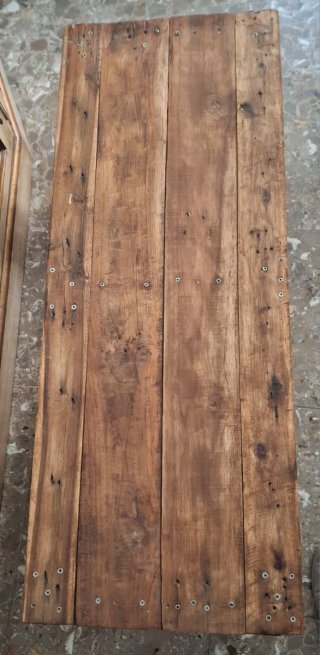 Banco rústico de madera