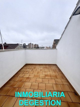Piso en venta en Linares