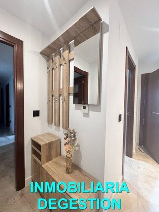 Piso en venta en Linares