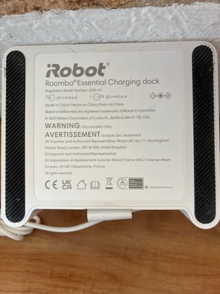 Aspiradora Robot iRobot con Base de Carga