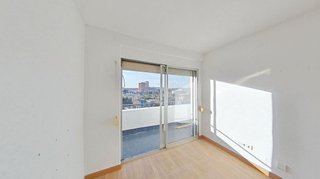 Piso en venta en San Fermín en Madrid