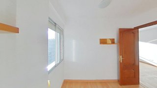 Piso en venta en San Fermín en Madrid