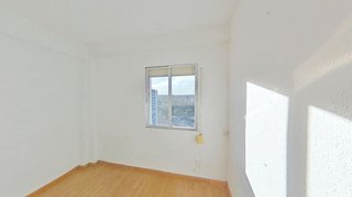 Piso en venta en San Fermín en Madrid