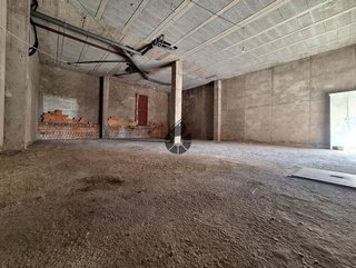 Local comercial en venta en Coria del Río
