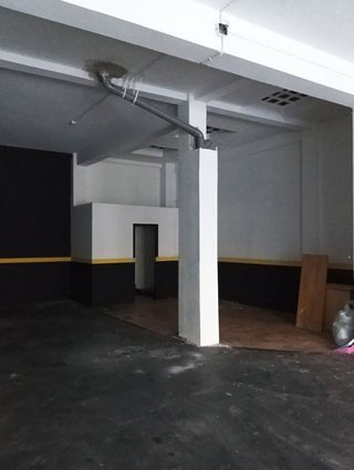 Local comercial en venta en Paseo de los Puentes - Santa Margarita en Coruña (A)