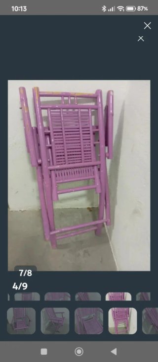Silla mecedora de bambú color rosa/morado