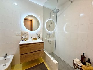 Piso en venta en Avda. de Abril. - 9 de octubre en Sagunto