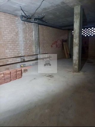Local comercial en venta en Puerto - Plaza de Toros en Estepona