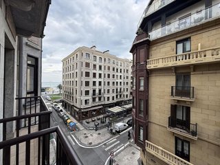 Piso en venta en Gros en San Sebastián-Donostia