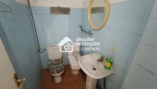 Local comercial en venta en Carolinas Bajas en Alicante