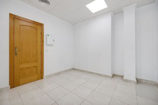 Local comercial en venta en Playa de los Locos en Torrevieja