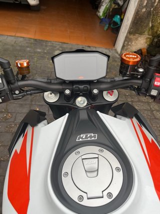 KTM 1290 SuperDuke R 2020